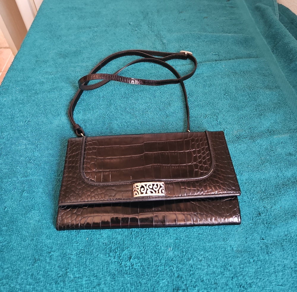 Brighton "Travel the World" All-in-One Organizer Wallet